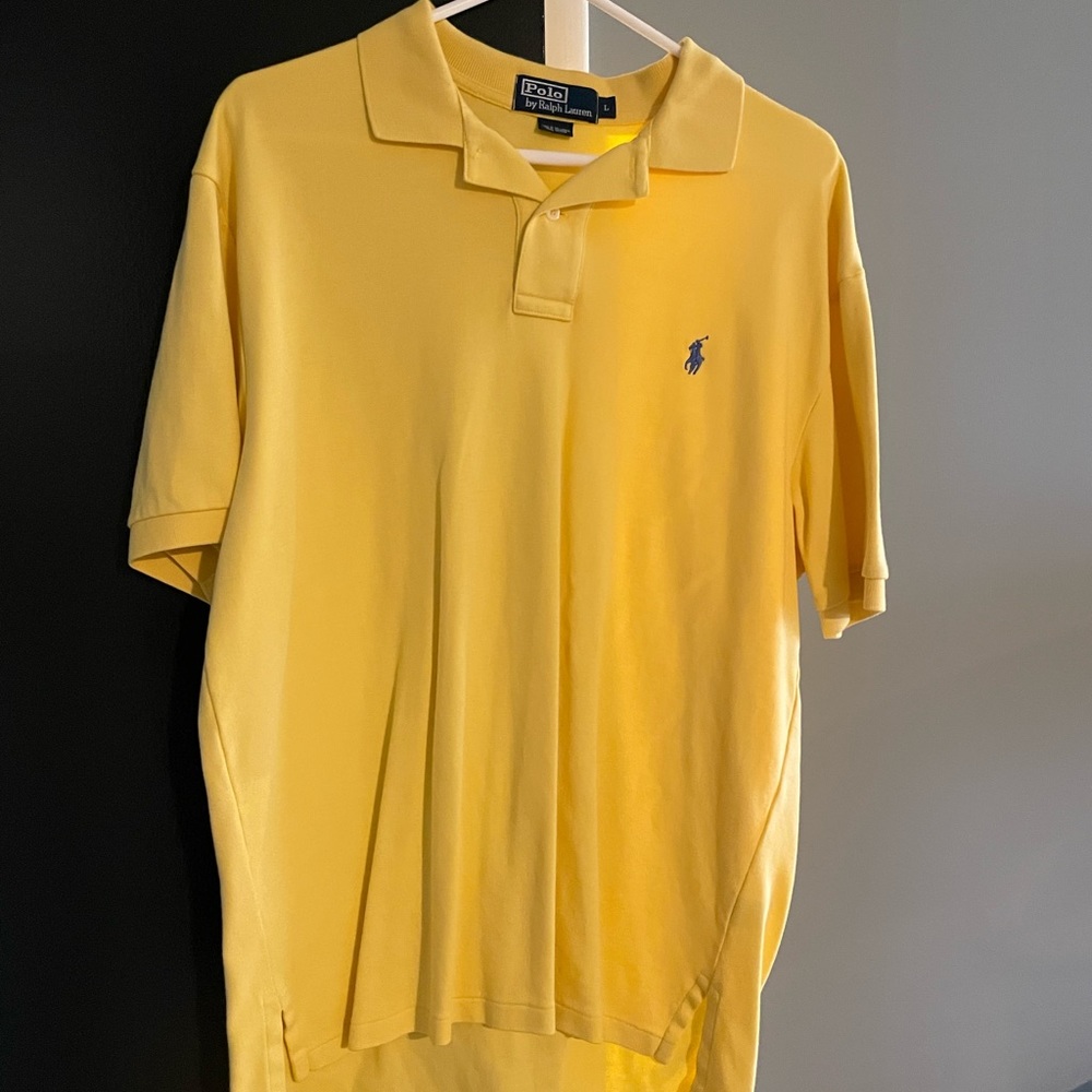 Polo Ralph Laurel. Polo. Size L. Yellow.